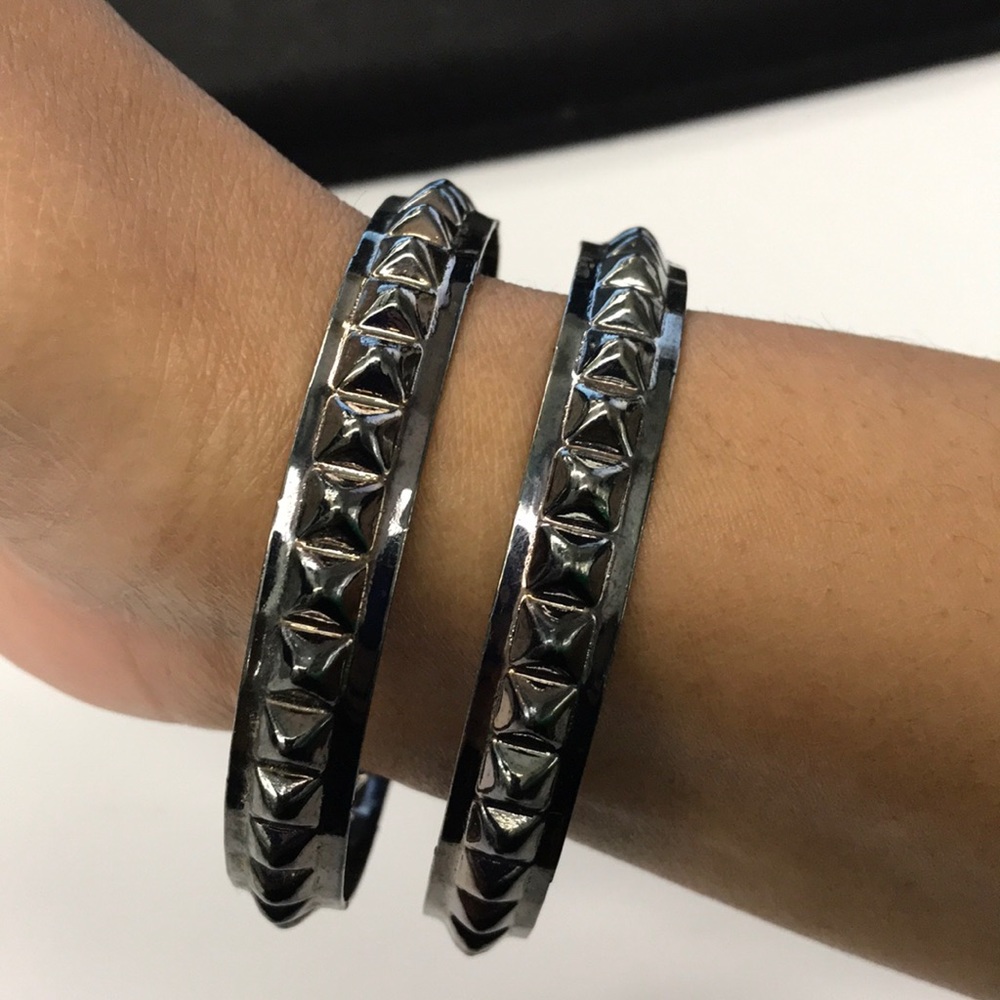 Metal Spike Bracelets - Picture 4 of 8